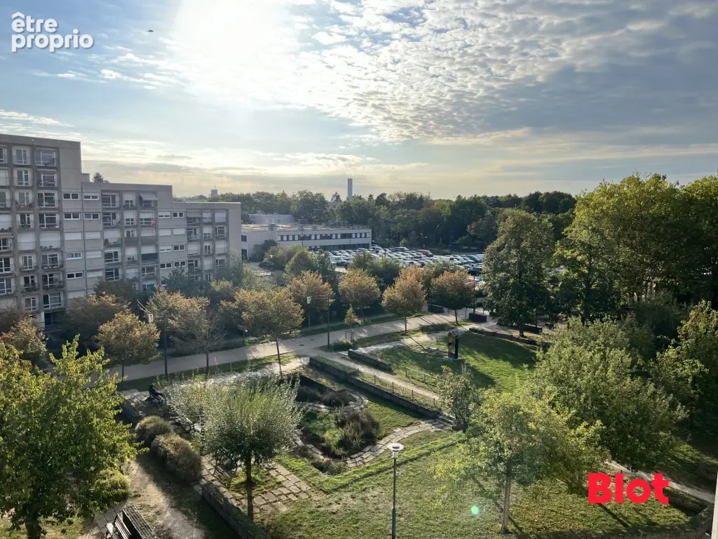 Appartement 4 pièces 83 m² à vendre à Rennes (35200) - photo 2