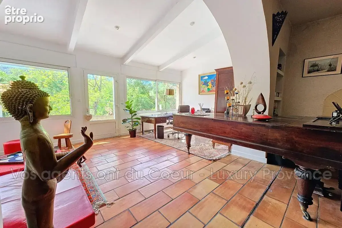 Bastide provencale dans un havre de paix - photo 7