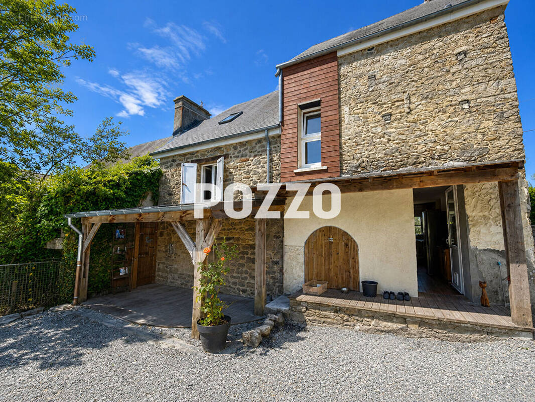 Maison à COUTANCES