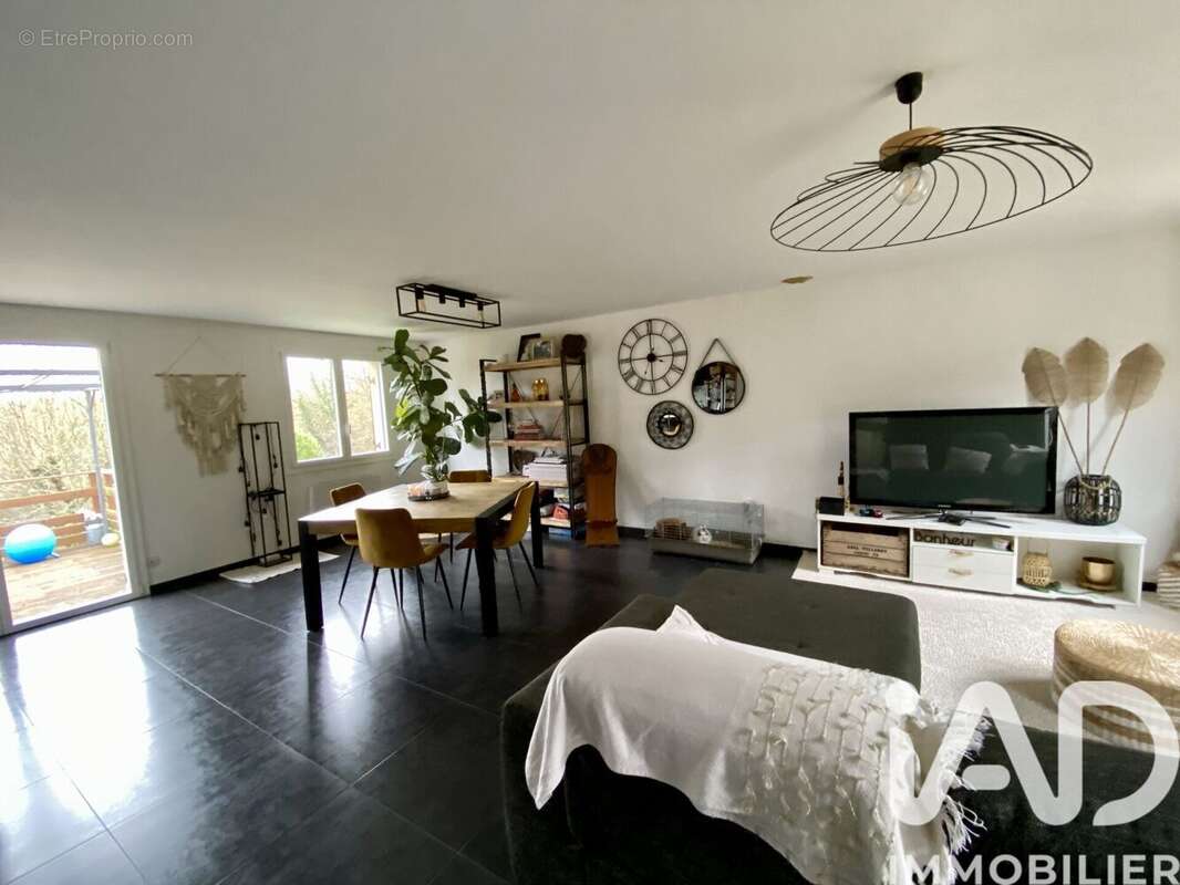 Photo 3 - Maison à MALESHERBES