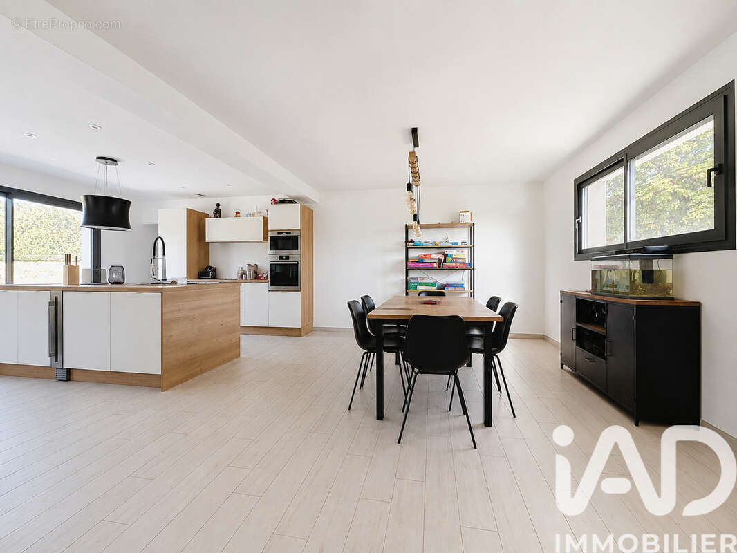 Photo 2 - Maison à DAMMARIE