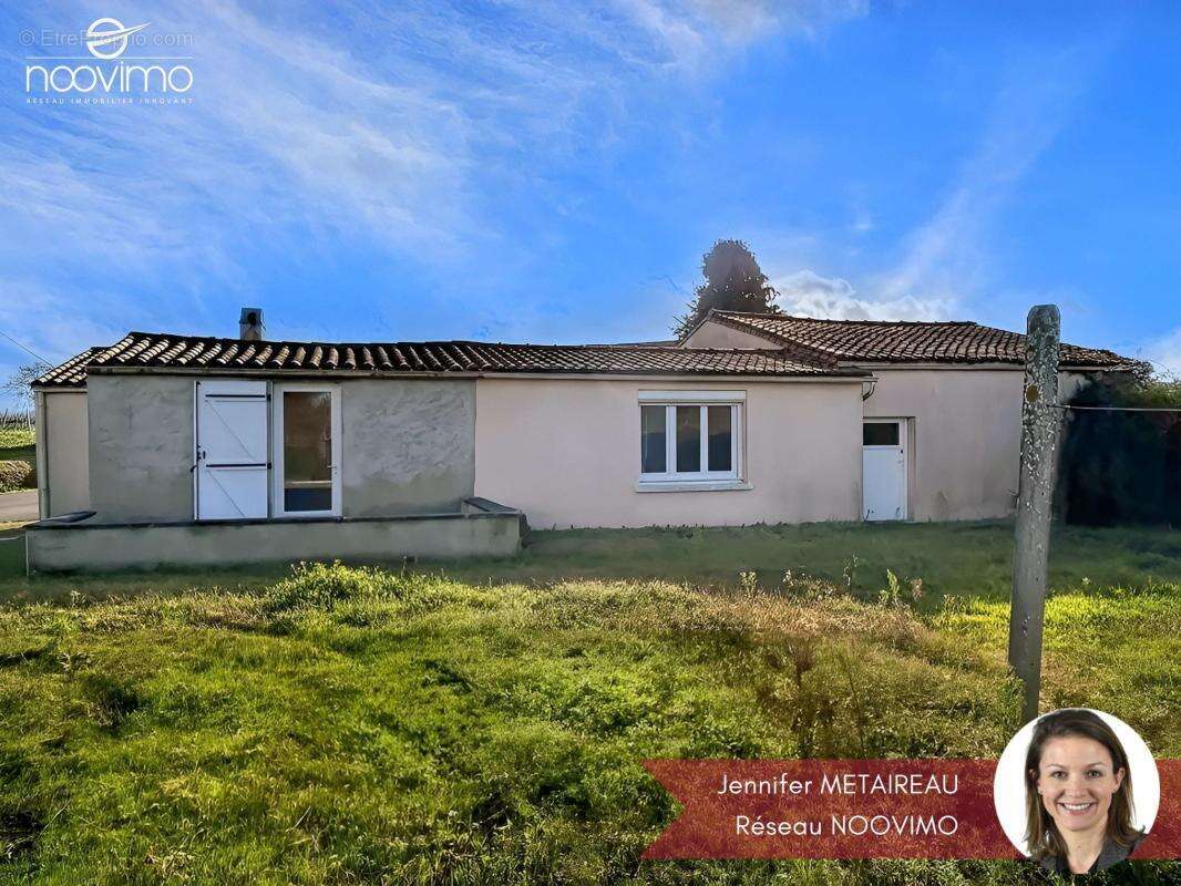 Maison à LA HAIE-FOUASSIERE