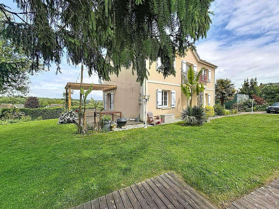 Maison à LA SAUSSAYE