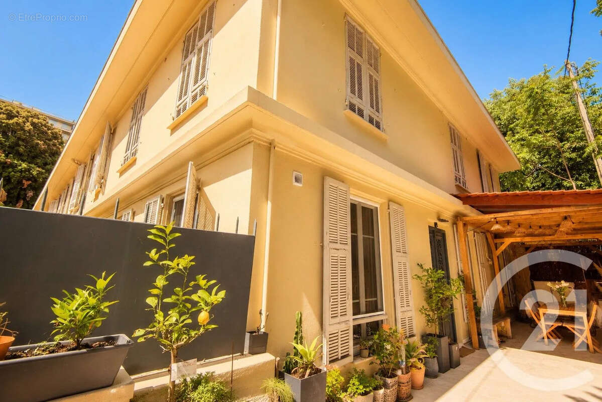 Appartement 62 m² à Nice  - photo 3