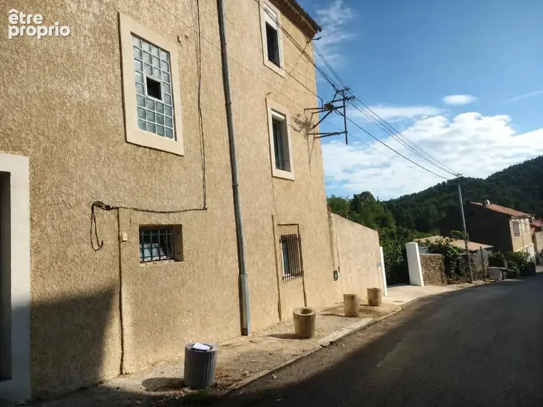 Maison 10 pièces de 150 m2 à La Vernarède - photo 2