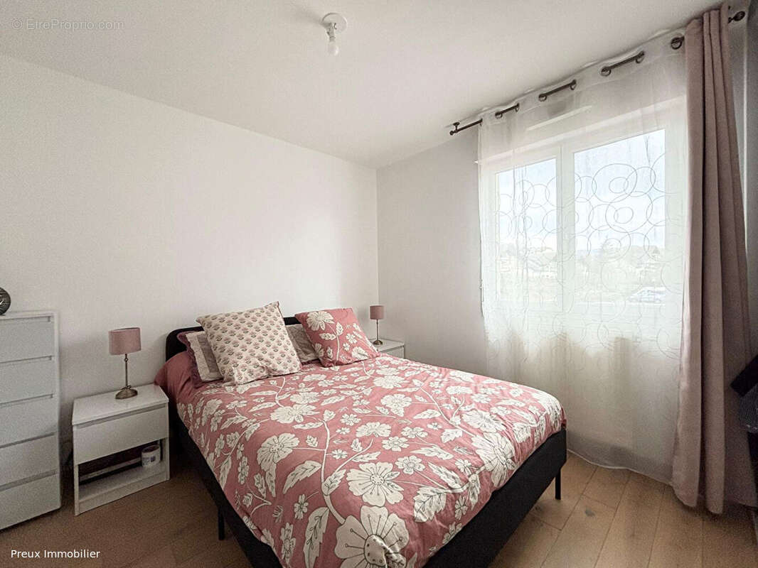 Appartement à POISY