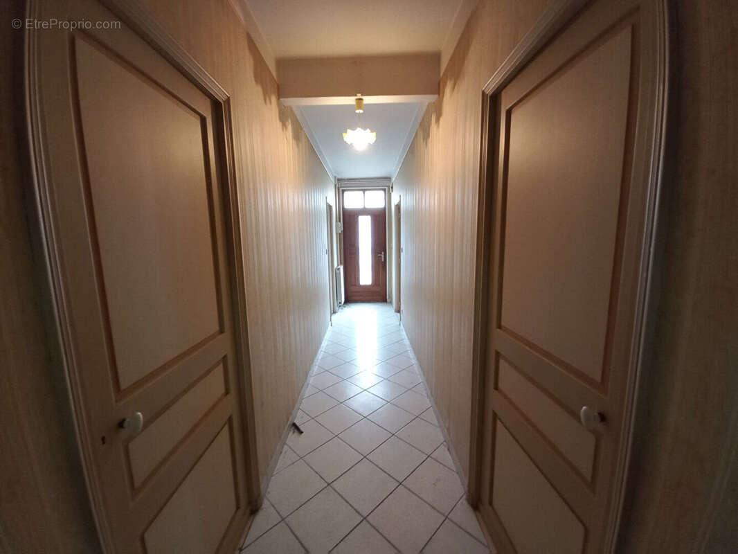 Maison à CASTELSARRASIN