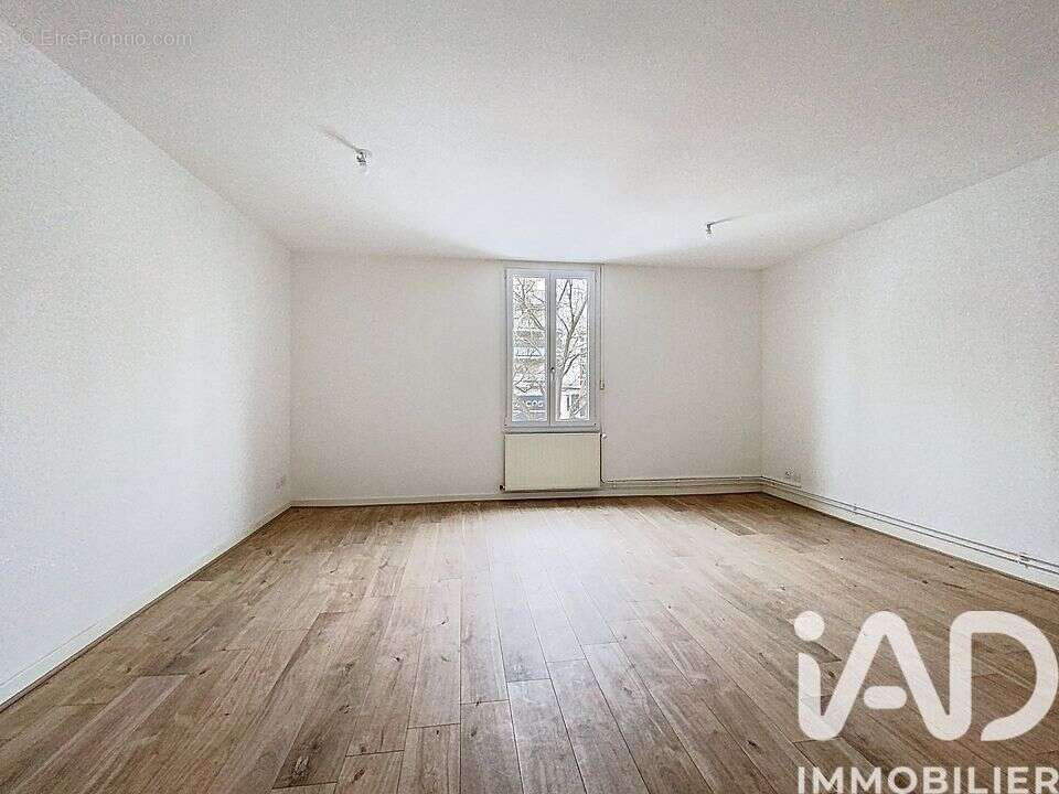 Photo 4 - Appartement à DECINES-CHARPIEU