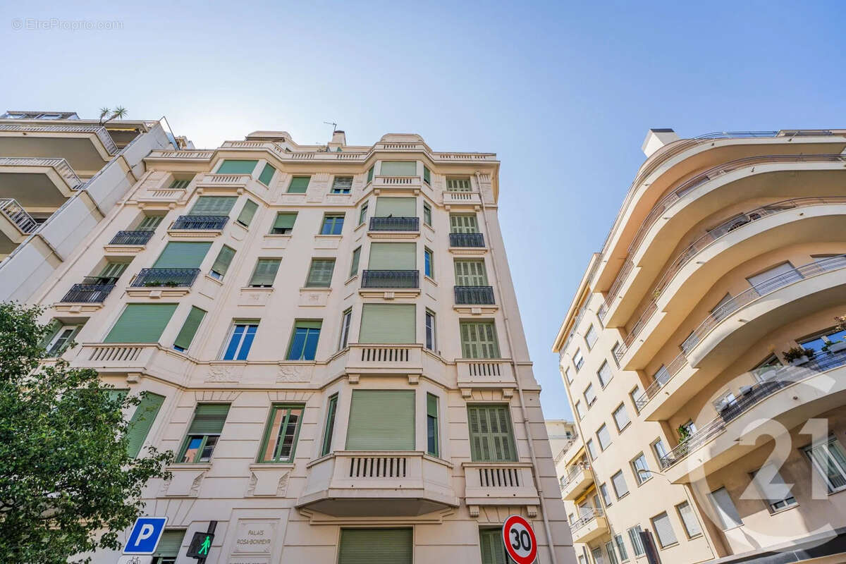 Appartement 146 m² à Nice  - photo 18