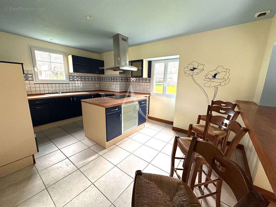 Maison à SAINT-CESAIRE