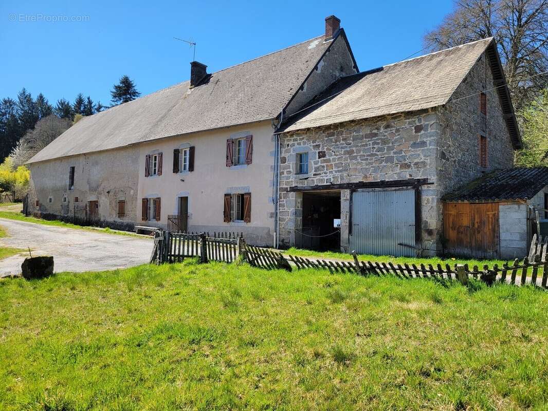 Maison à SAINT-AVIT