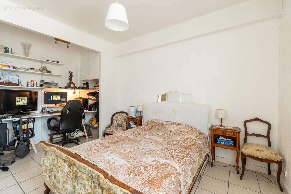 Appartement à SIX-FOURS-LES-PLAGES