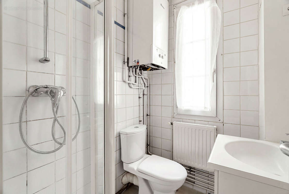 Appartement à PARIS-17E