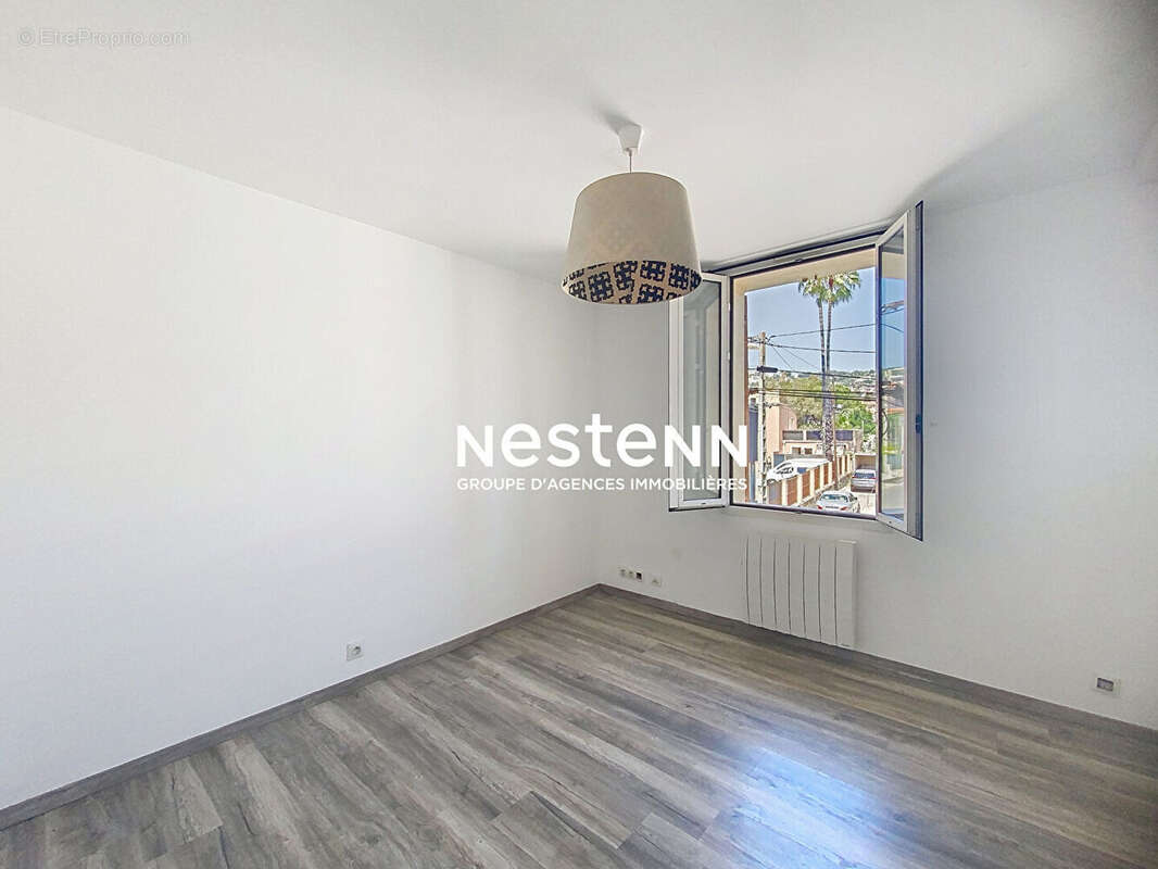 4p - 140m2 - golfe juan - centre ville- sud-terrasse-duplex - photo 9
