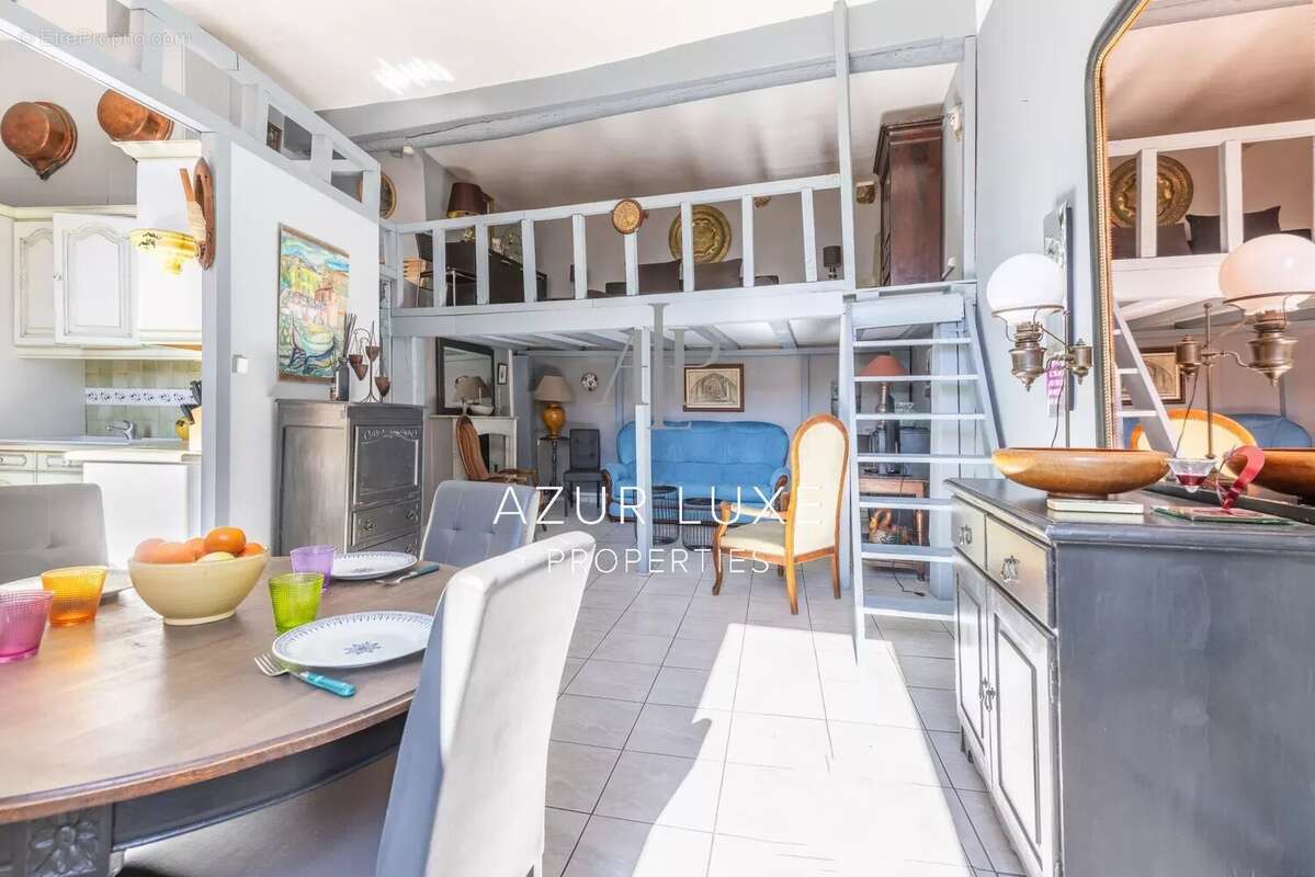 Appartement à VILLEFRANCHE-SUR-MER