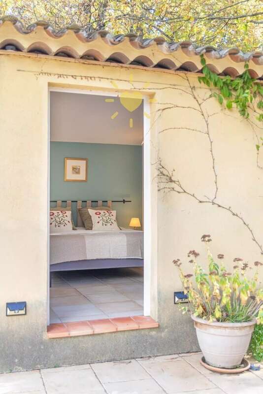 BARGEMON :  Villa Contemporaine- 6 pièces avec piscine chauffée - photo 27