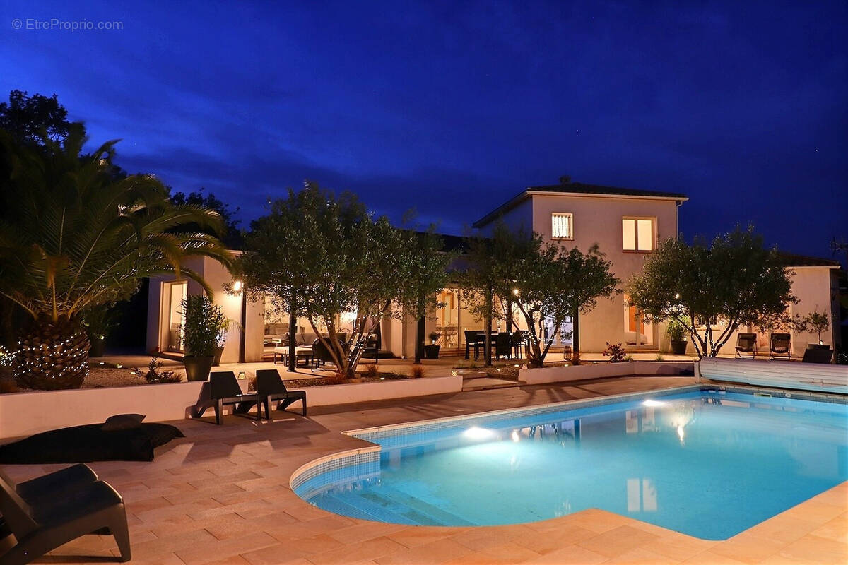 Maison à SAINT-MATHIEU-DE-TREVIERS