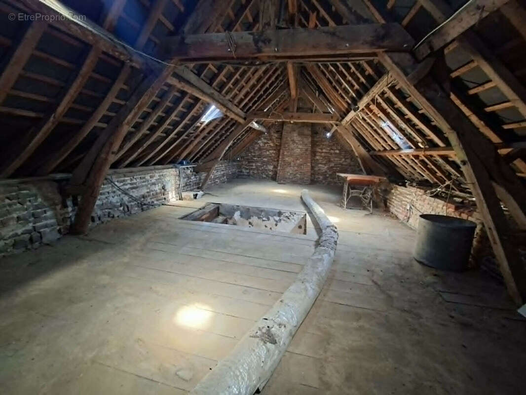 Maison à ENGLANCOURT
