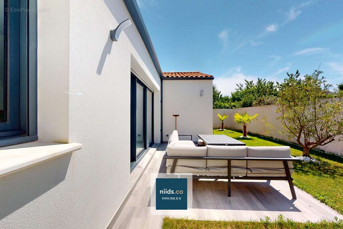 Maison à NIEUL-SUR-MER