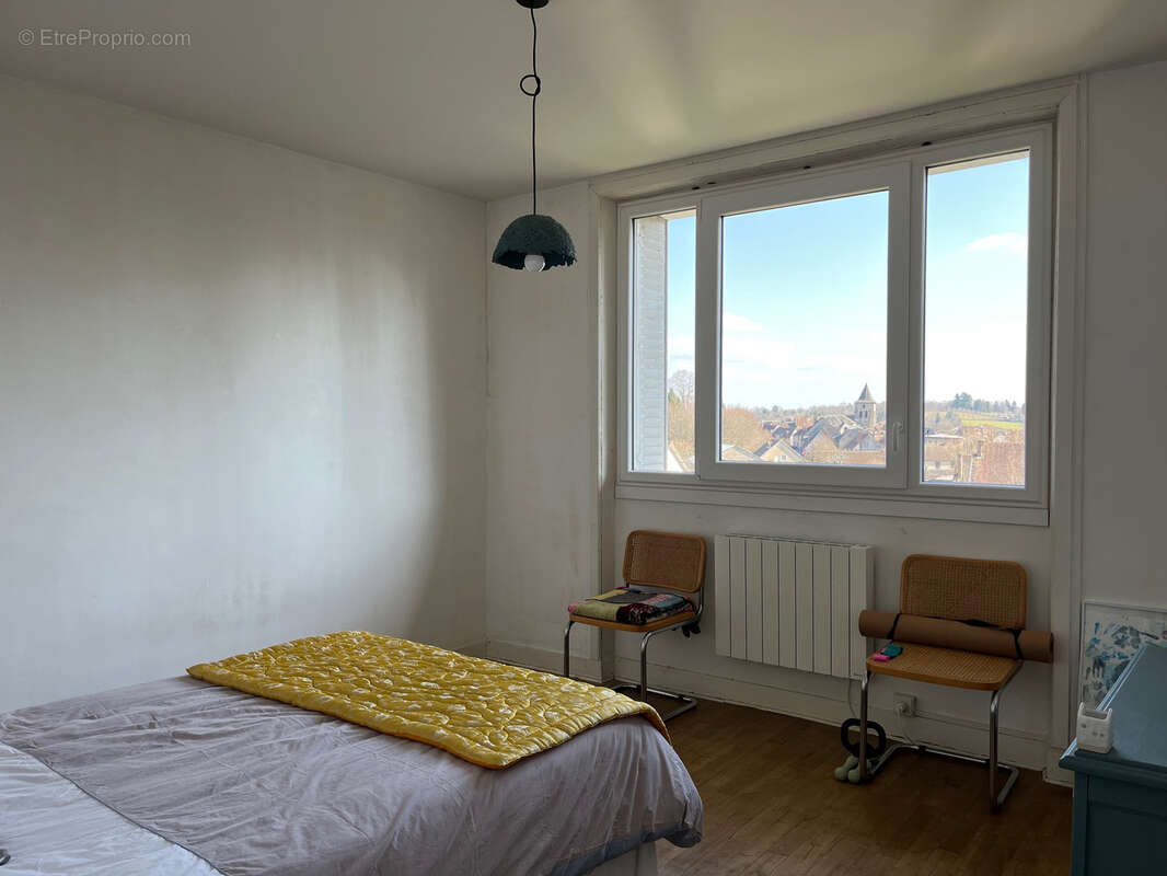 Maison à COUSSAC-BONNEVAL