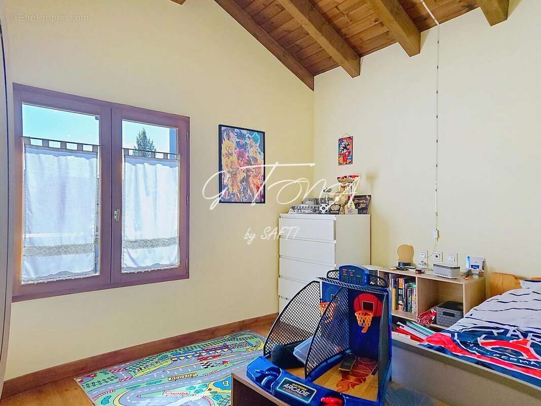 Maison 97 m² à Saillagouse  - photo 7