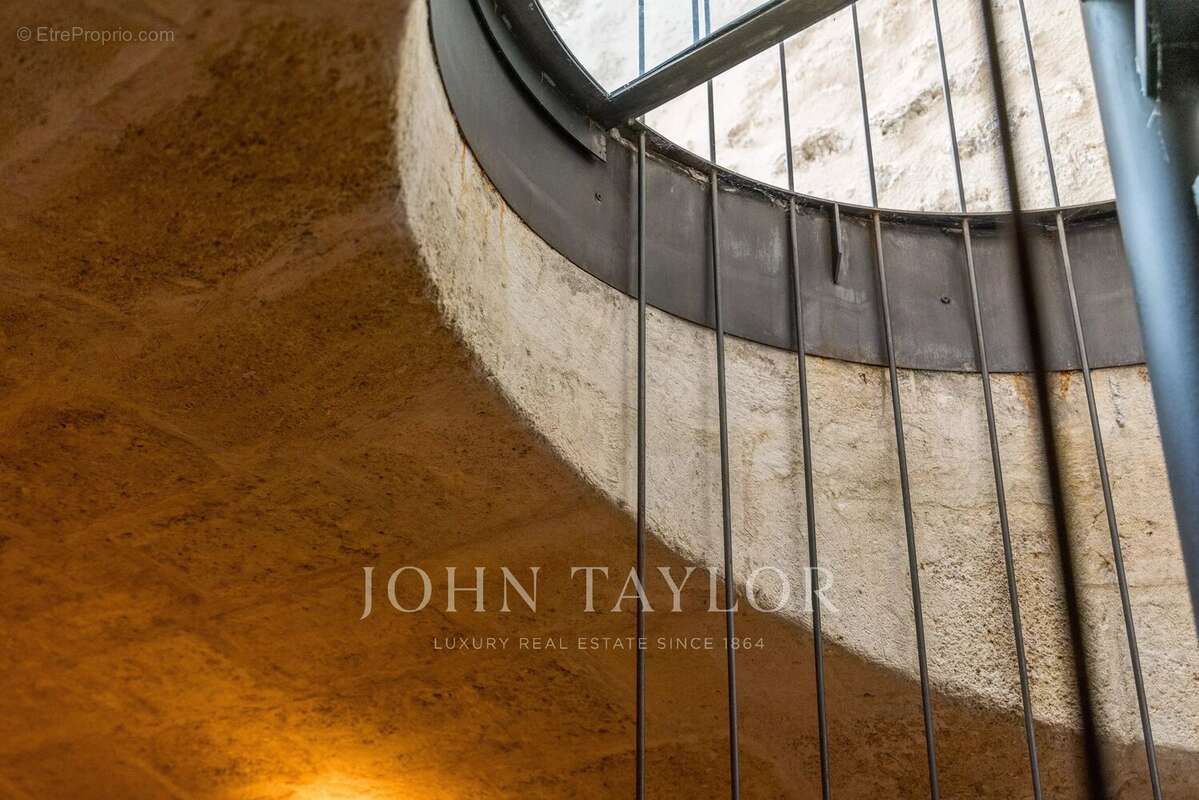 Commerce à BORDEAUX