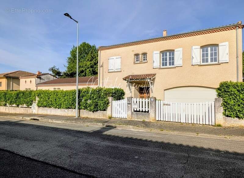 Maison à SAINT-JEAN