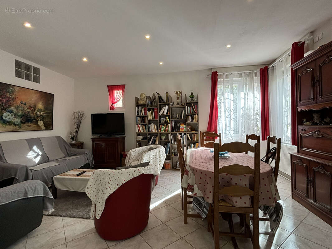 Maison de ville de plain-pied — Bien rare sur la commune - photo 8