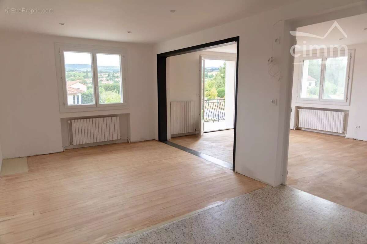 Maison à MARGERIE-CHANTAGRET