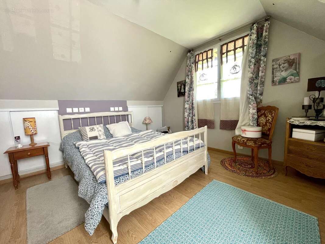 Maison 131 m² à Livarot  - photo 7