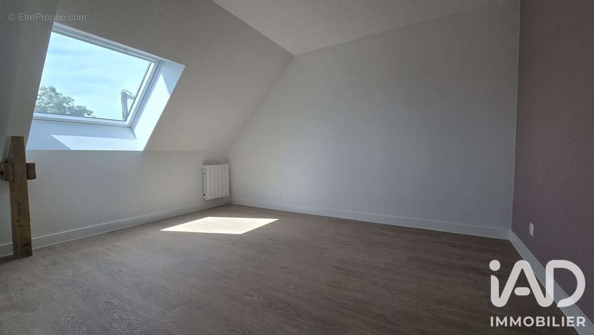 Maison 145 m² à Saint-Carne  - photo 7