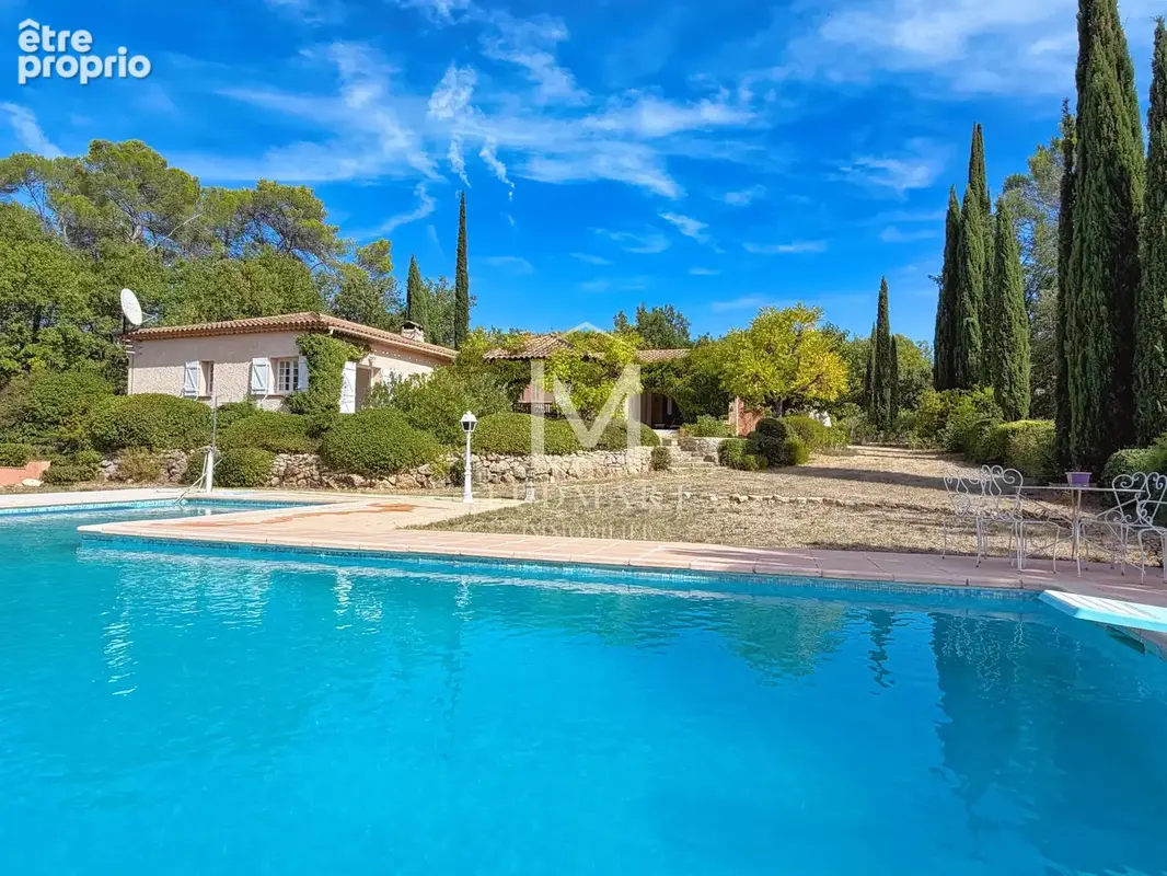 Propriété à vendre à Lorgues   225 m2 habitables, 5 chambres, maison d’amis, piscine et terrain de 4 000 m2 - photo 8