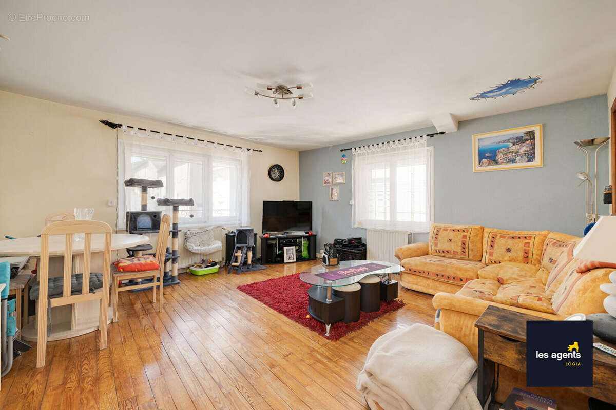 Appartement à CHALIGNY