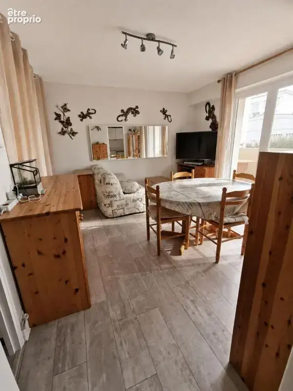 Appartement Saint Jean De Monts 1 pièce(s) 30.52 m2 - 112500  TTC - photo 4