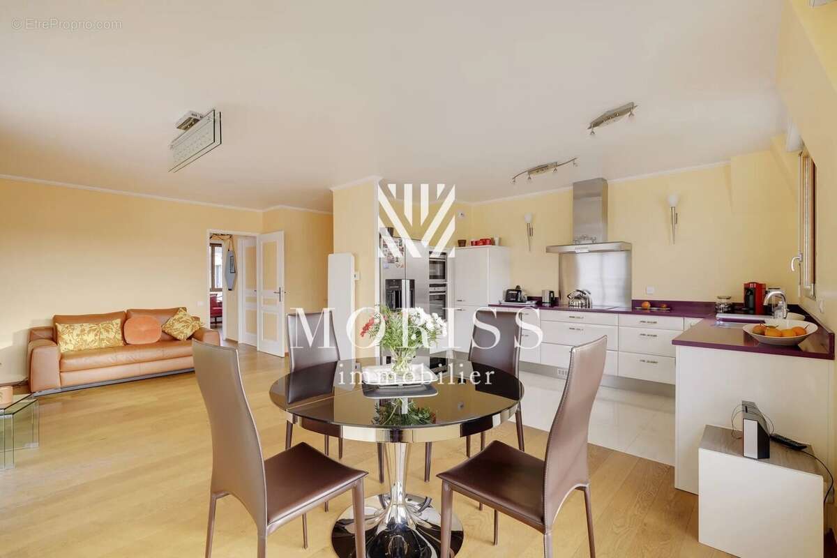 Appartement à LE PERREUX-SUR-MARNE