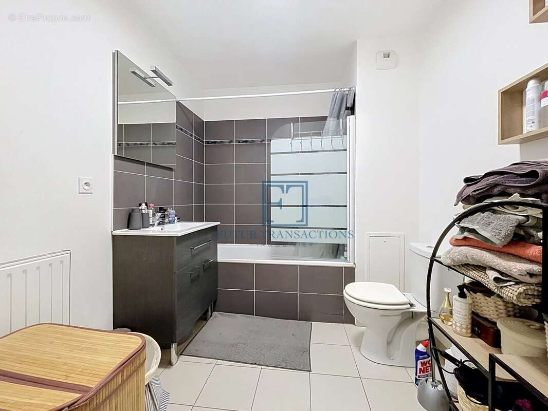 Appartement 44 m² à Elancourt  - photo 9