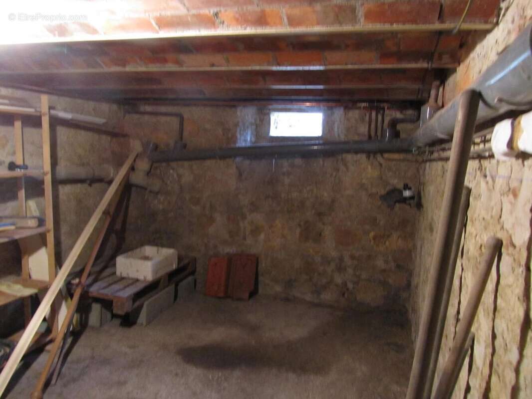 Maison à COSNE-COURS-SUR-LOIRE