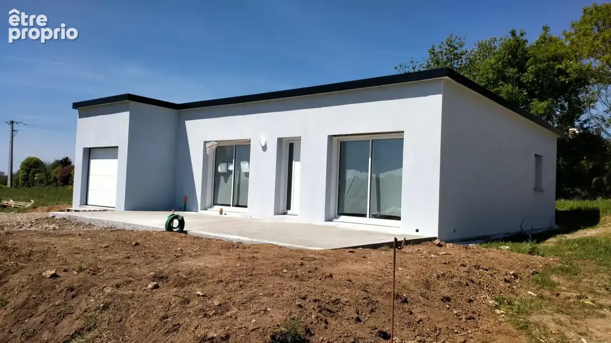 Maison à PLOUNEOUR-MENEZ