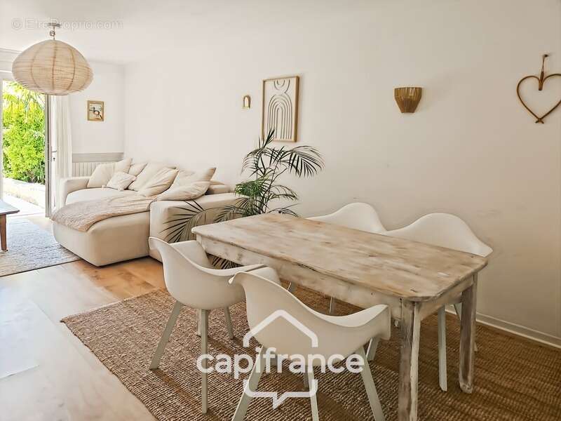 Appartement à CASTELCULIER