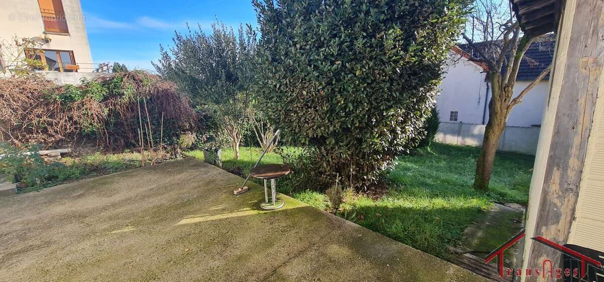 Maison à SAVIGNY-SUR-ORGE