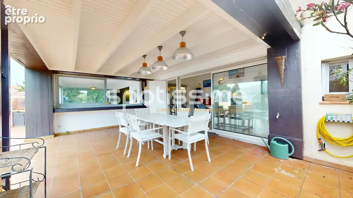 Cap d'Agde  Tennis Village - Bien atypique et coup de cur avec immense terrasse et volumes exceptionnels - photo 15