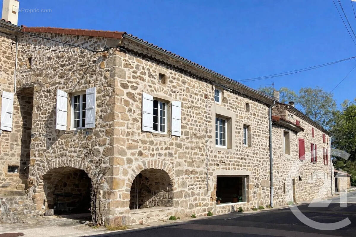 Maison à PEAUGRES
