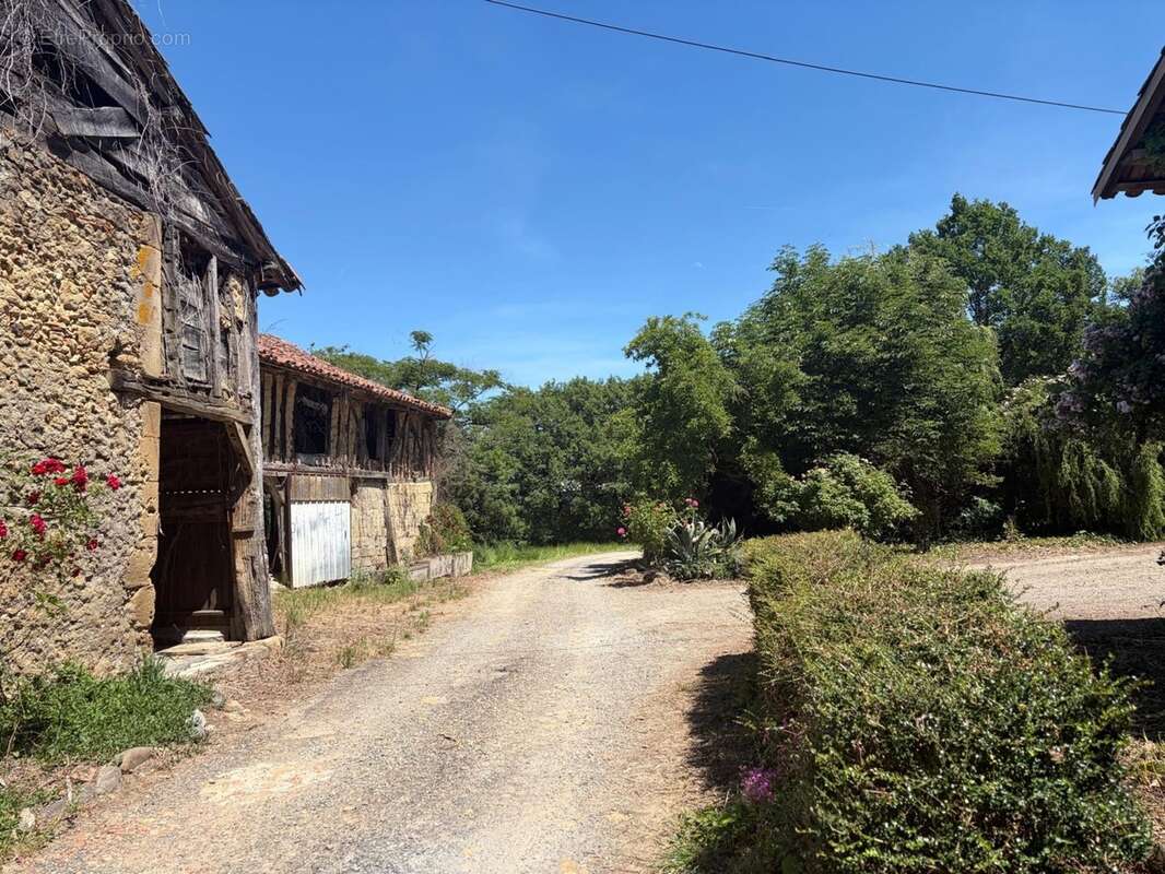 PLAISANCE (32); AUTHENTIQUE MAISON GASCONNE 300M2 dans son jus, un peu cachée, 1HA grandes dependances - photo 23