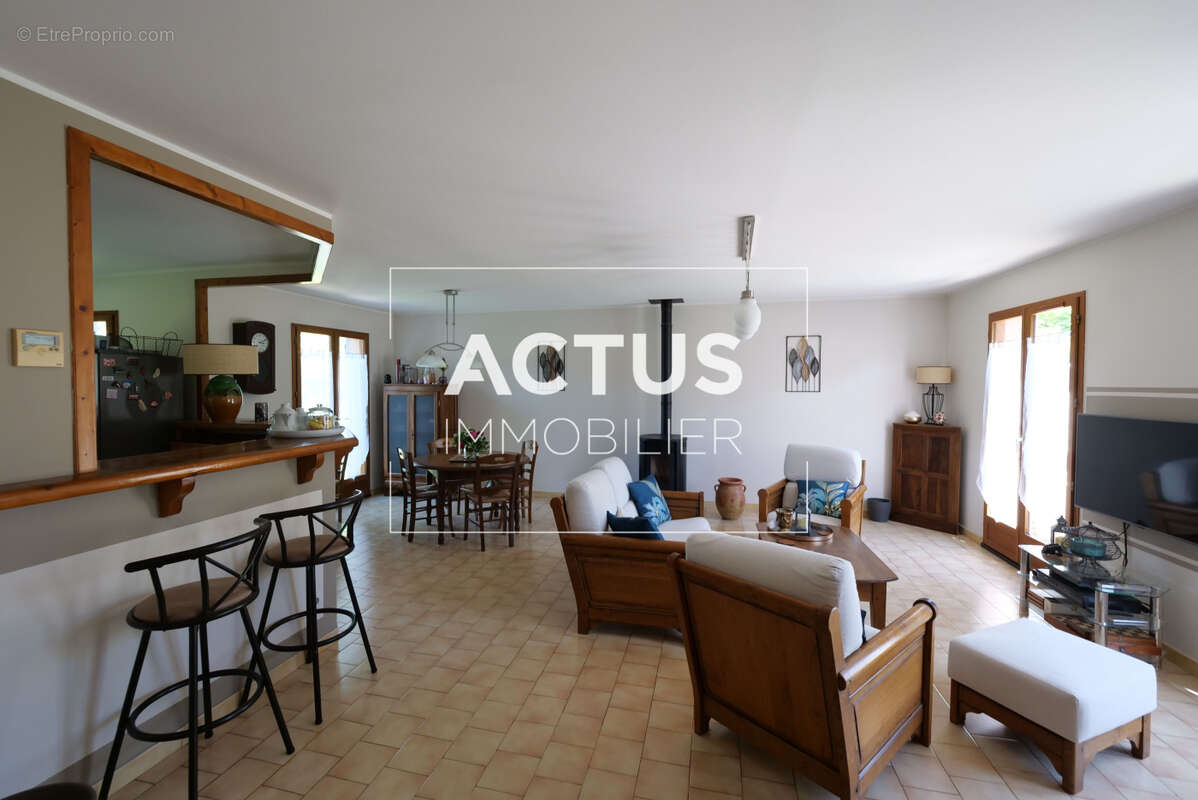 Maison 124 m² à Salon-De-Provence  - photo 7