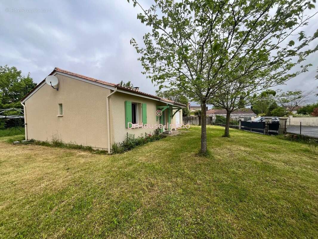 Maison à SAINT-LAURENT-DES-VIGNES