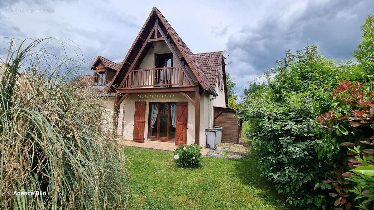 Maison à VENIZY