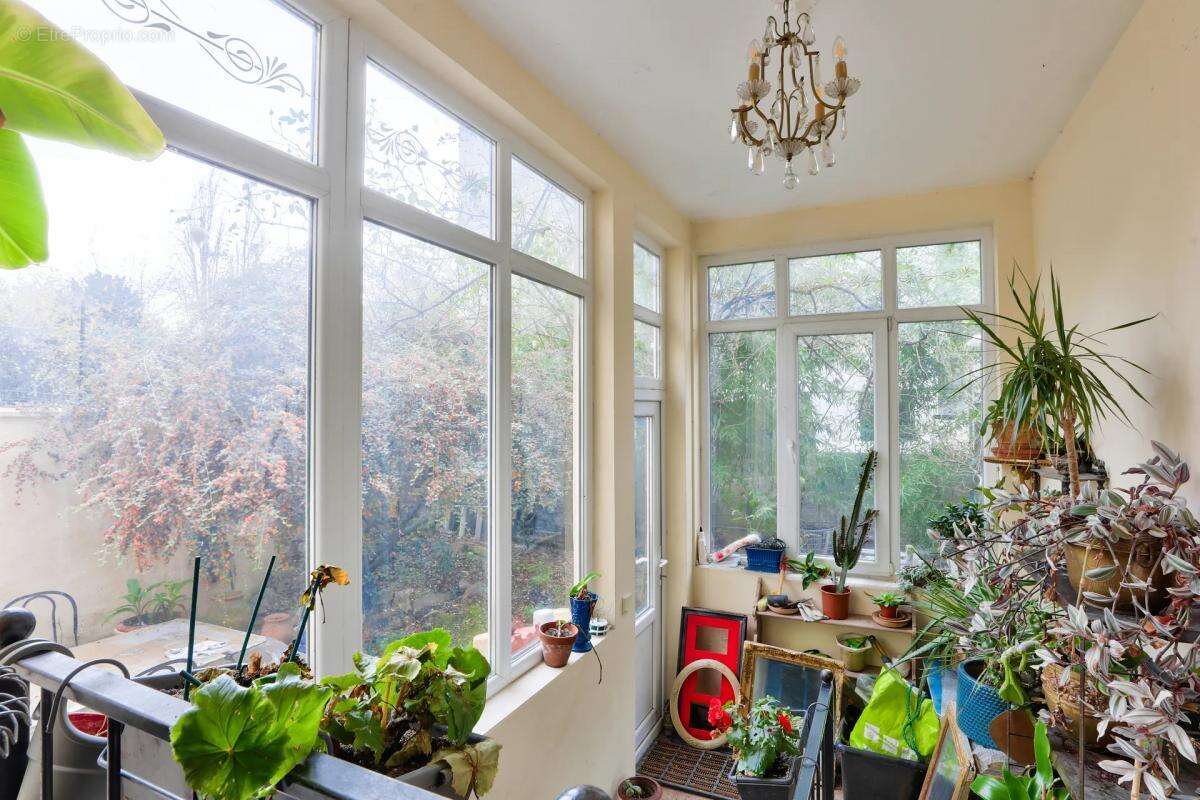 Maison à VILLENEUVE-LA-GARENNE