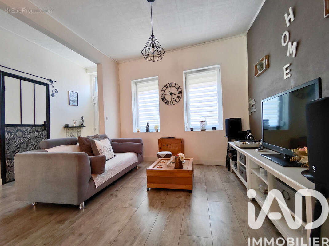 Photo 2 - Maison à SIN-LE-NOBLE