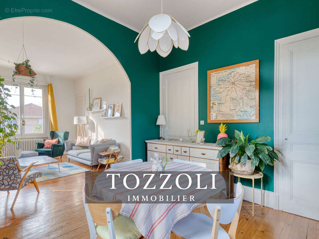 Maison à SAINT-QUENTIN-FALLAVIER