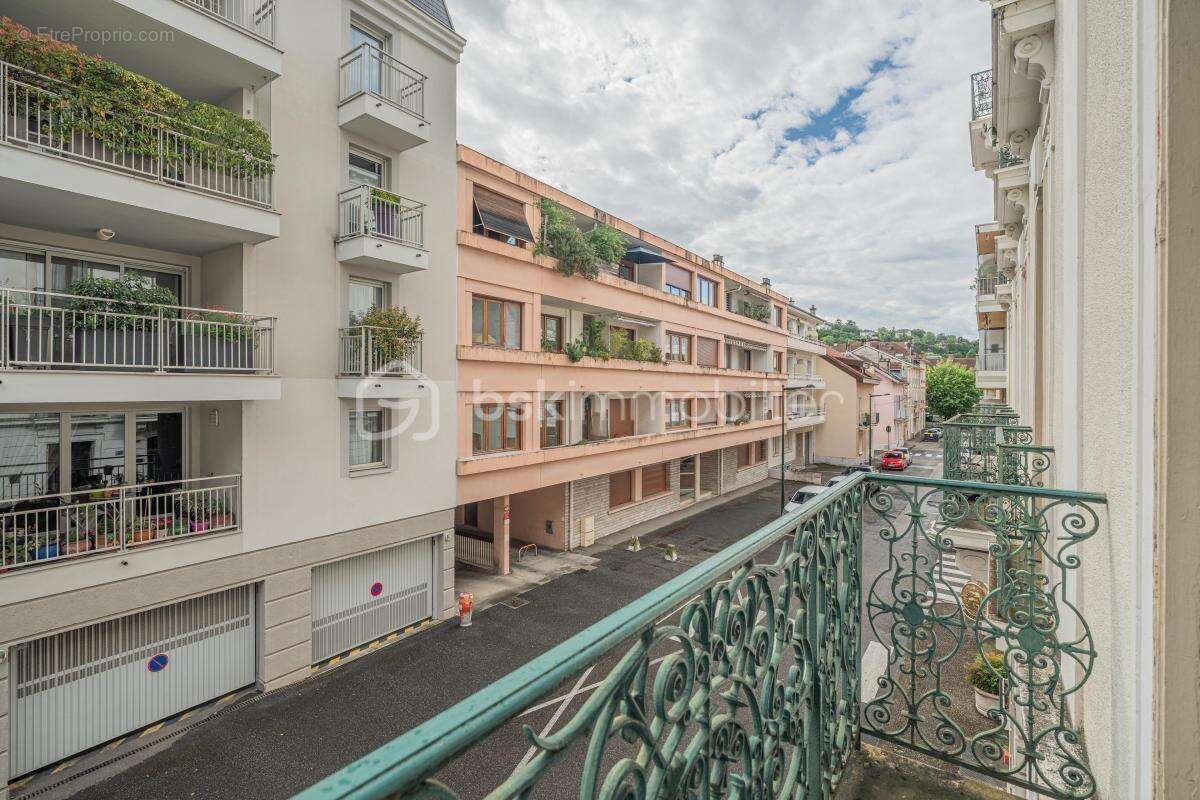 Appartement à AIX-LES-BAINS